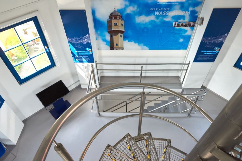 Wasserturm_Oberplanitz_002_800x600_GregorLorenz.jpg Wasserturm_Oberplanitz_002_800x600_GregorLorenz.jpg